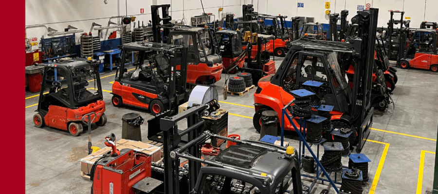 carrelli elevatori in officina